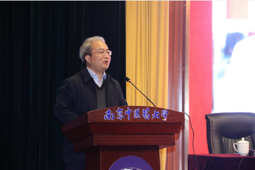 黄煌教授莅临泰州校区承开大讲堂讲授《我心中的经方医学》